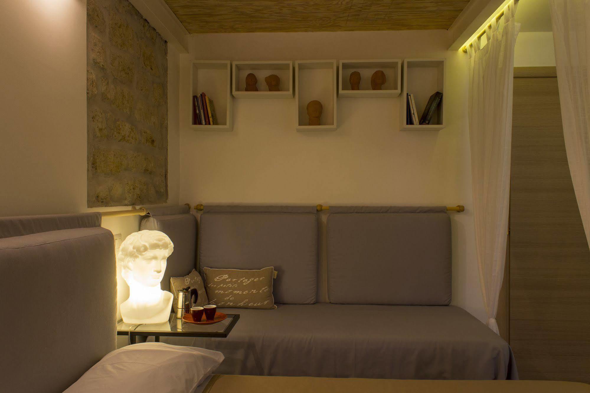 Casa Latina Bed and Breakfast Neapel Exteriör bild